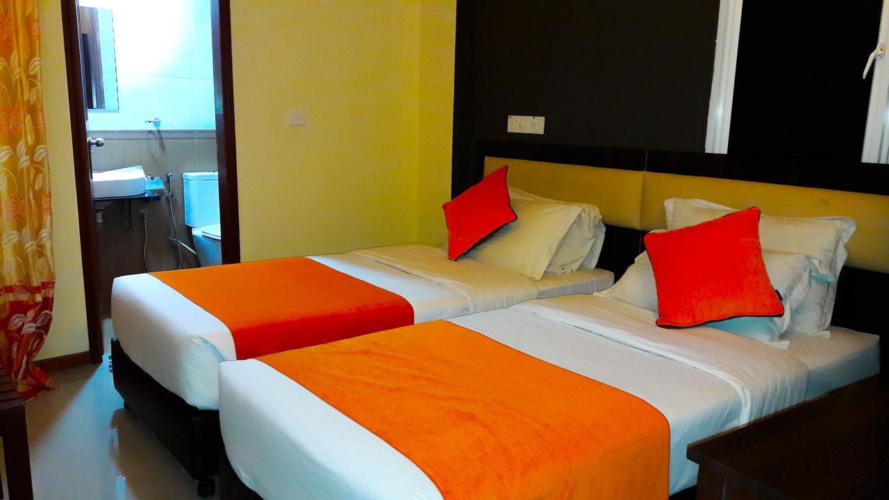Seasunbeach Hotel Maldives Hulhumale Exterior photo