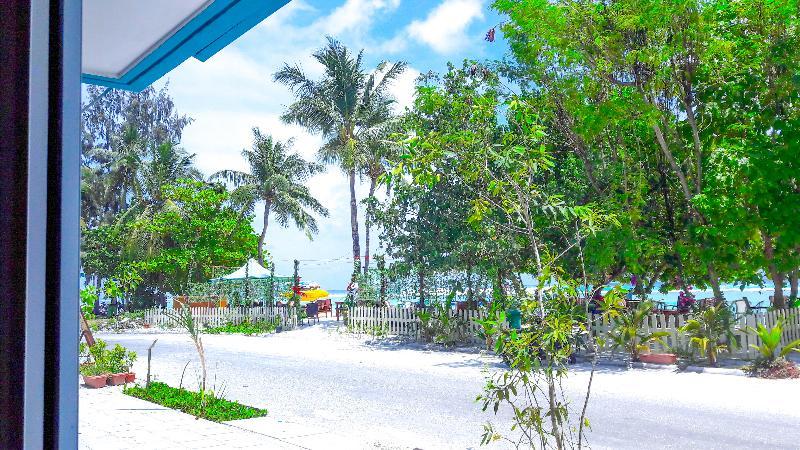 Seasunbeach Hotel Maldives Hulhumale Exterior photo