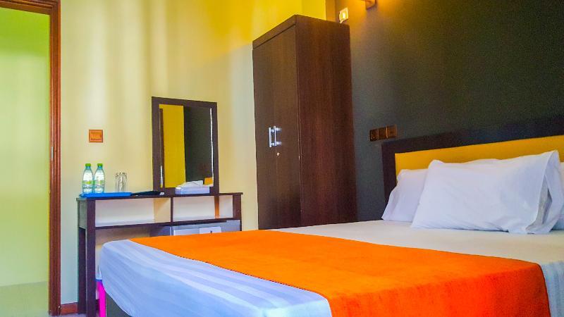 Seasunbeach Hotel Maldives Hulhumale Exterior photo