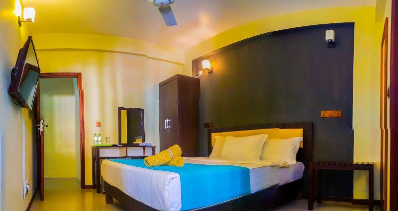 Seasunbeach Hotel Maldives Hulhumale Exterior photo