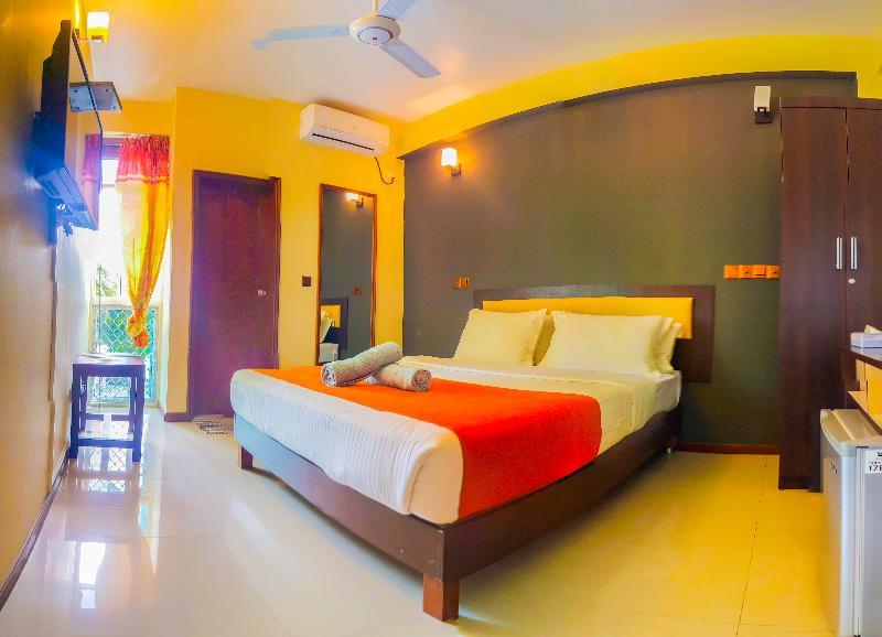 Seasunbeach Hotel Maldives Hulhumale Exterior photo